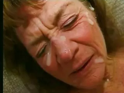 Показую секс із сестрою свого слизького мокрого бобра