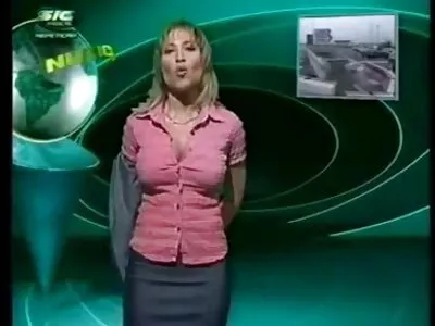 Блондинка з великими сиськами трахає себе дилдо sestra porno і балакає в секс-чаті