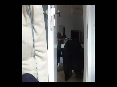 Грудаста соло веб-камера WOW порно сестри красуня позує