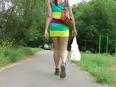 Короткошерста секс сестри красуня обожнює члени
