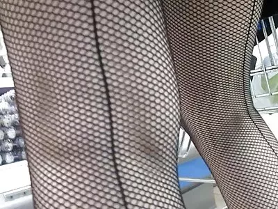 Біла сперма секс з сестрою на її чорному обличчі